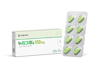 대웅제약 누리그라정 100mg 제품 박스와 블리스터 포장 및 정제
